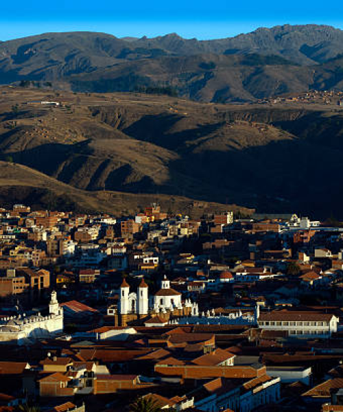 sunrise-over-the-city-of-sucre-b